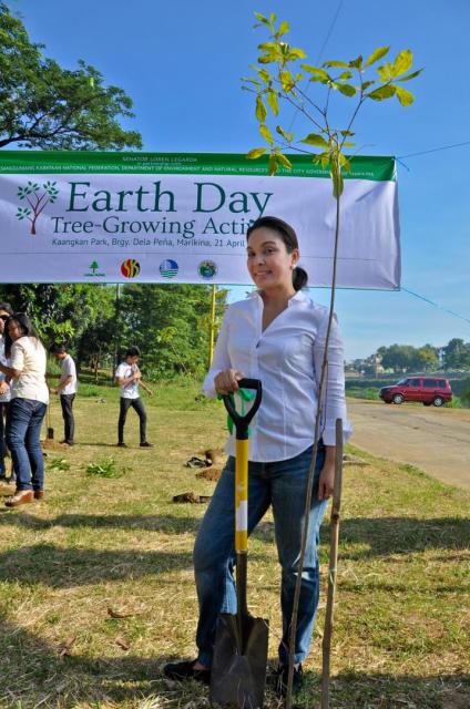 Earth Day 2012: Marikina River Tree Growing Activity
