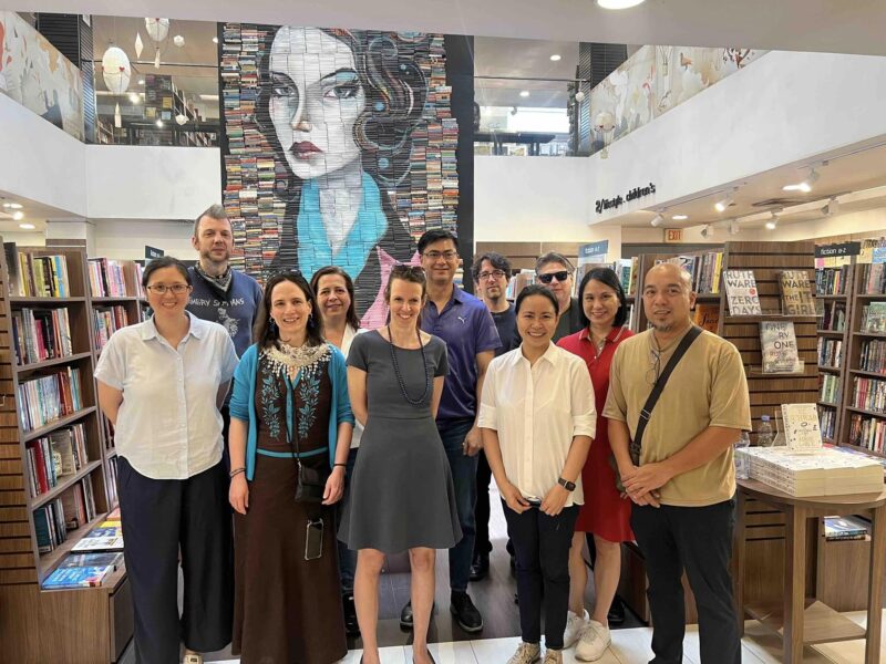 Visit of Frankfurter Buchmesse and German publishers to Philippine Book Festival and to various bookstores