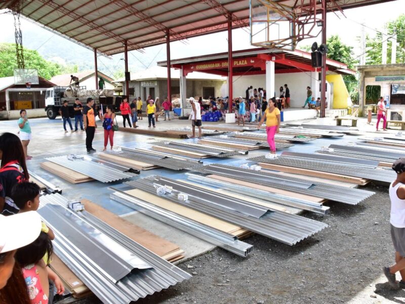 Serbisyo Legarda Distribution ng Food Packs at Construction Materials sa Brgy. Guinbangga-an, Laua-an, Antique